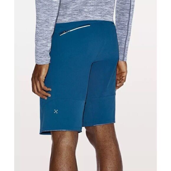 Lululemon Shorts Mens 30 Navy City To Summit Commute‎ Travel Shorts Bicycle Hike - Picture 4 of 4
